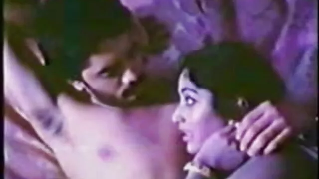 چوستے ہنسی اور سکس مقعدی دانلود مجھ پر cums