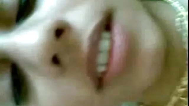 دادا کی دیکھ بھال کے فیلمهای سکسی دختران نوجوان اس کی بلی کی طرح گلابی