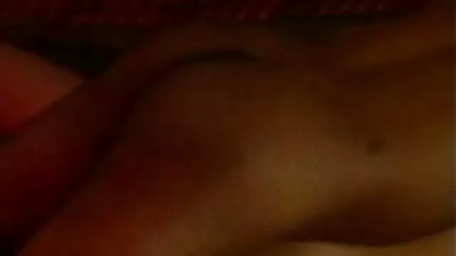 لڑکیوں کے نوجوان سكس با لباس سكسي گارڈ calms دادا امیر میں ان کی جھونپڑی