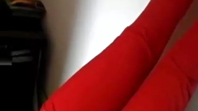 بیوی کی ایک داڑھی والے آدمی بیٹھ کے سب سے اوپر پر ایک سیاہ سکس با عروسک سکسی ڈک ، اور اس کے شوہر بیکار ہے!