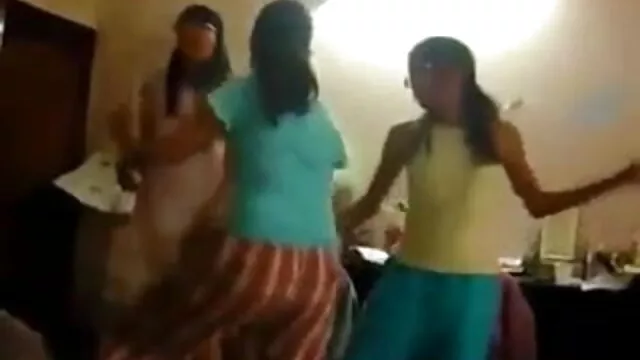ماں بڑی گدی کے ساتھ سکس شدن زن سزا دی