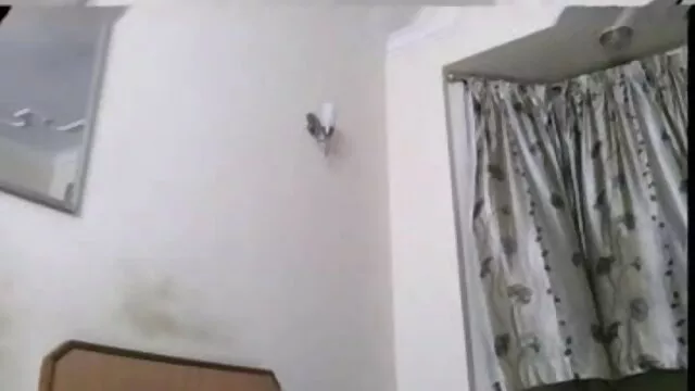 میں سویا کے فیلم سکس با زنان باردار ساتھ ایک کارکن فیکٹری میں براہ راست اوپر کھٹیا