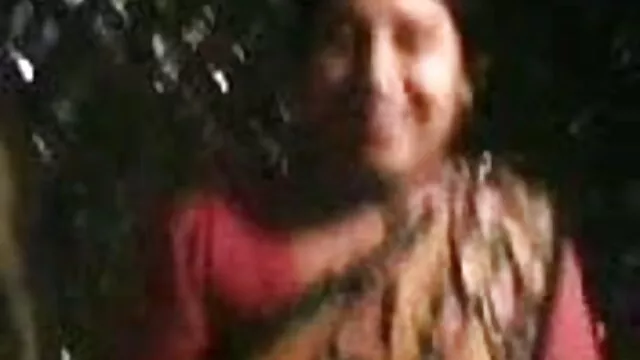 فٹنس ماڈل سرخ بالوں والی تندہی سے چوسنے سکس دو مرد با یکزن کی عادت لنڈ