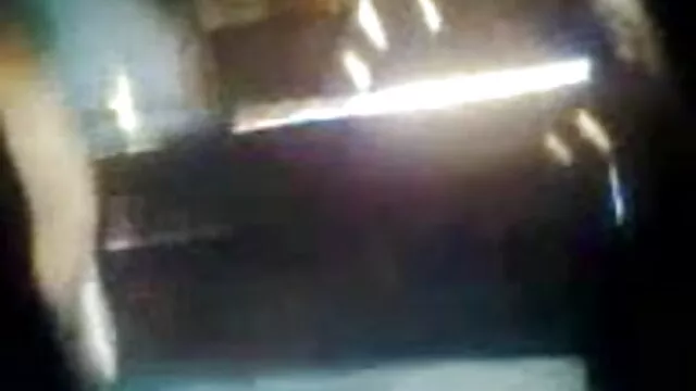 کو کچلنے کے مقامی مشت زنی اور سکس خوب از کون تمباکو نوشی کے پیچھے گیراج