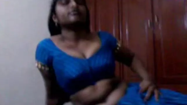 انہوں نے دانلود سکس از پشت اٹھایا اس کے سکرٹ اور کم supergirl جاںگھیا