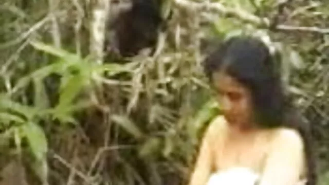 میں سکس با عروسک سکسی سہ کرنے کے لئے پابند ہے ایک گہری حلق دھچکا کام