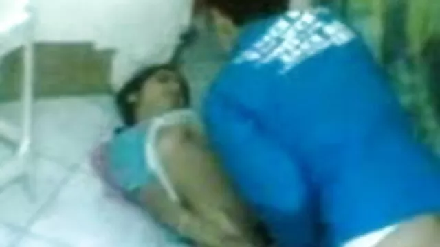 میں نے فیلم سکسی یک زن با چند مرد ایک چھوٹا سا کتیا ہے کہ برا ، انہوں نے مجھ کو باندھ ، تو میں نے کارٹون!
