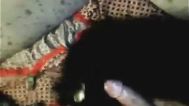 طالب علموں کو sassy روم میں باورچی سکس جوان با مسن خانے کے میز اور ختم جنسی