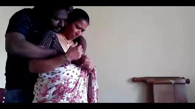 اور میں نے فیلم سکسی لذت بخش ایک حیرت کے میری بلی میں