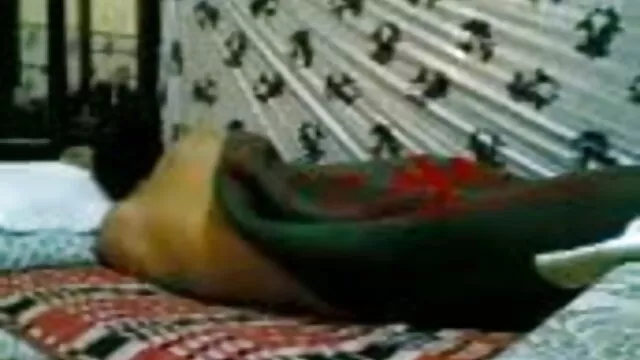 بیوی فی الحال فیلم سکسی در حال خواب مطمئن