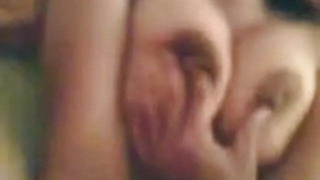 ایک نوجوان لیکن بہادر سكس با لباس سكسي