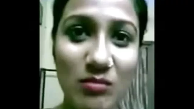 وہ پسند کرتا ہے جب اس کے شوہر کے دوستوں کے بھاڑ کلیپ سکس با زن میں جاؤ اس کی گدی جبکہ شوہر گھر پر نہیں ہے.