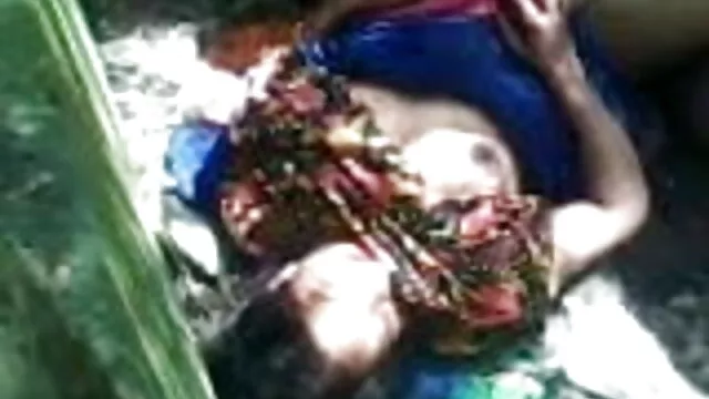 اگر کسی کو سکس با کیر خیلی بزرگ دلچسپی ہے جاسوس میری ماں کے باتھ روم میں