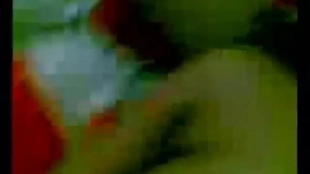 بالغ گرم ، شہوت انگیز کے ساتھ شاور میں ایک فیلم سکسی با کیر کوچک بٹ پلگ ان