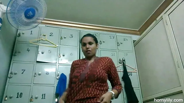 کی سکس مقابل همسر تصدیق کی خصوصی بڑی گدی سنہرے بالوں والی فحش