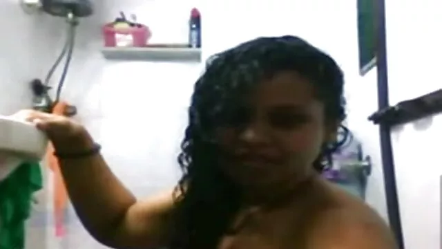 باکسنگ کے ساتھ معاینه زنان سکسی اچھی طرح دونوں ہاتھوں