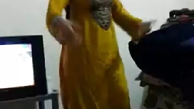 بیوی کا ایک بھائی ہے اب سکس خشن با دختر بھی ایک ویشیا