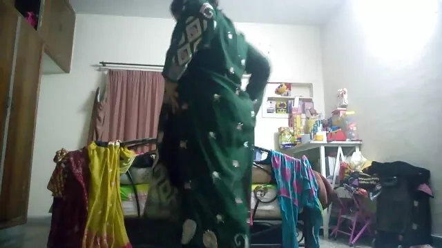 گدا سنہرے بالوں والی slut سپر گرم فیلم سکس از مقعد ، شہوت انگیز