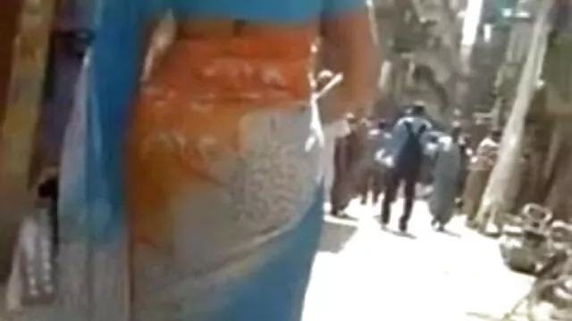 میں سکس بهترین زنان دنیا نے لکھا ایک خط روممیٹ کے باتھ روم میں.