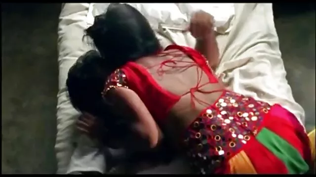 پارٹی کی سکس با زن بزرگ مسخ شدہ